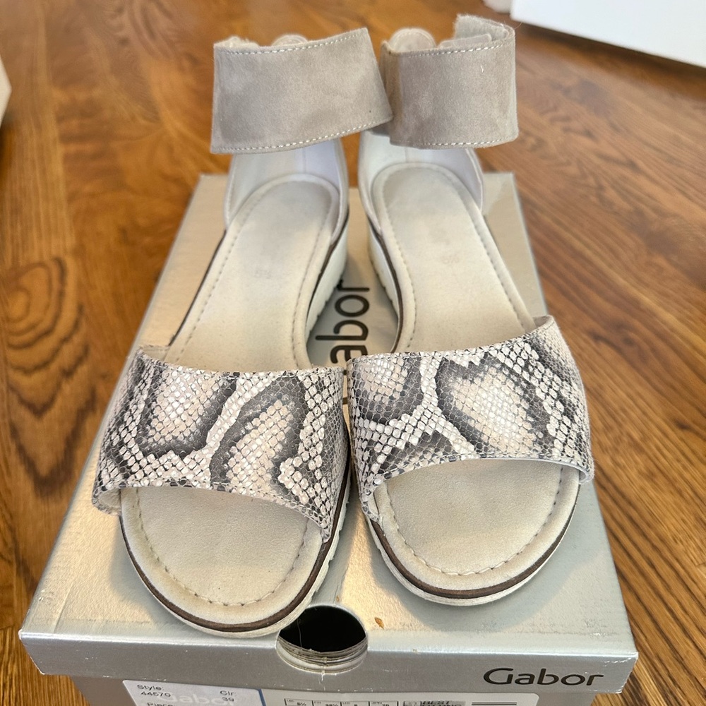 Gabor Gray and Snake Pattern Sandals style 44570 - Picture 2 of 5